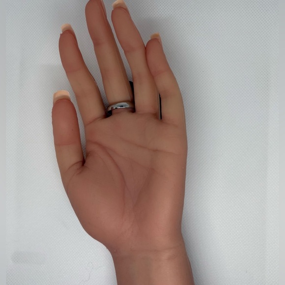 Oversized Black Chiffon Flower Gothic Statement Ring / Scarf Slide - Picture 6 of 12